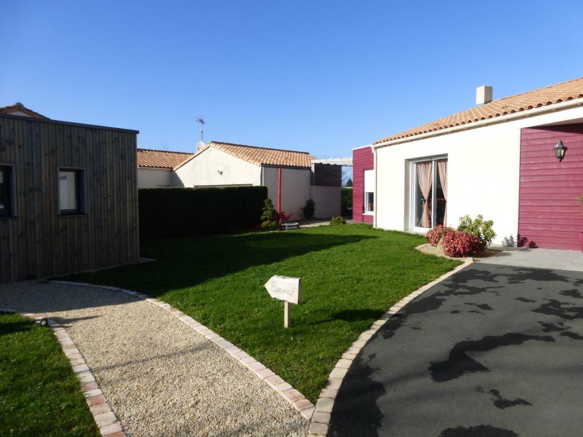 La Cabane Du Bonheur Les Herbiers Εξωτερικό φωτογραφία
